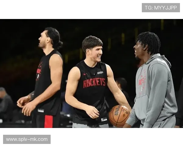 西亚卡姆出战成疑，火箭申京脚踝无碍备战内线对决